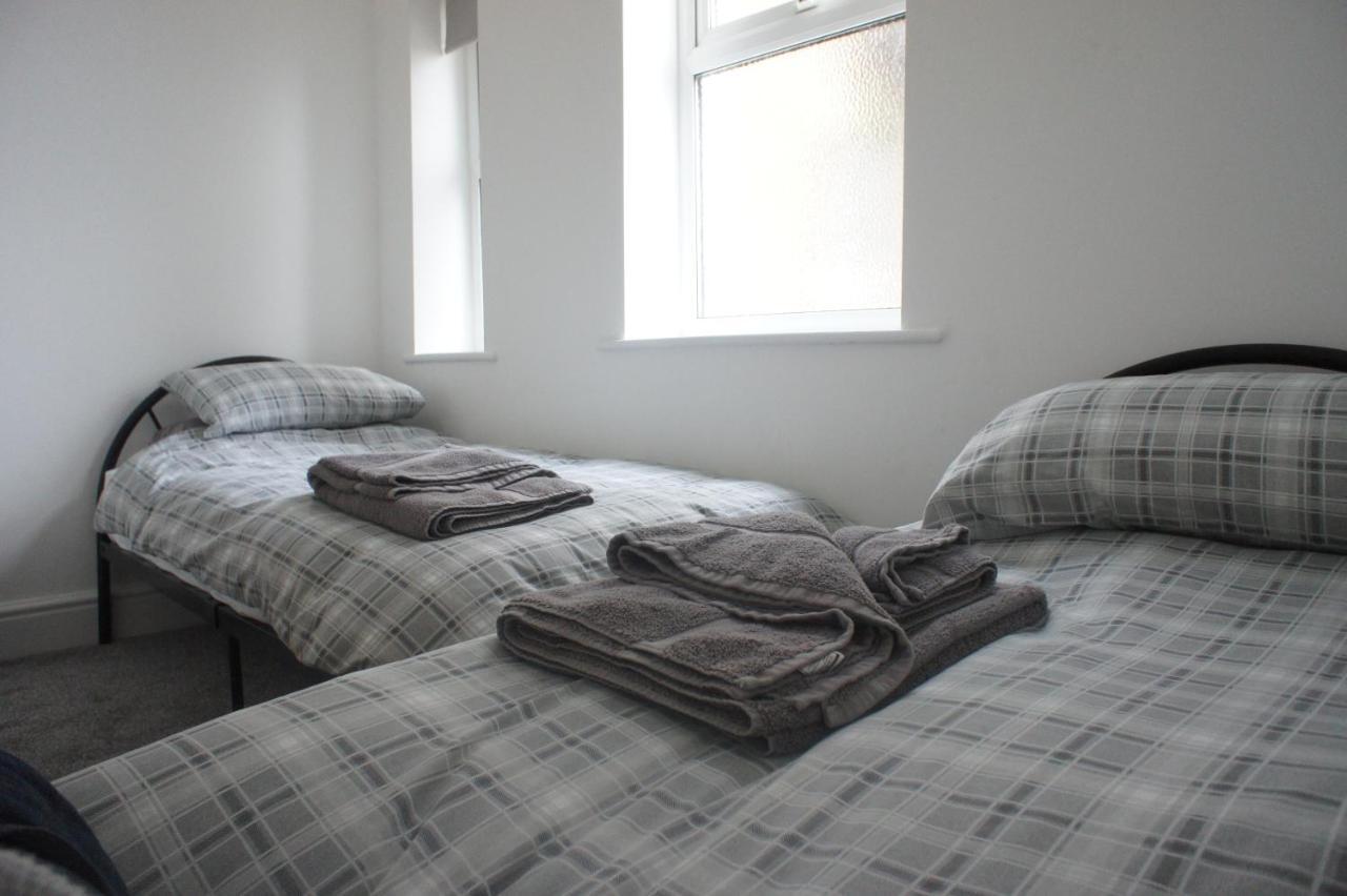 Flat 2 Opposite Travel Lodge كولوين باي المظهر الخارجي الصورة